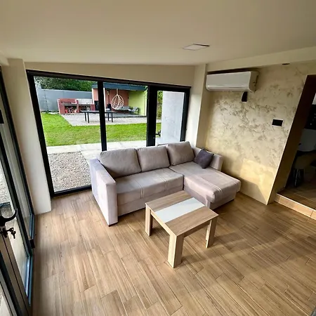 Villa Vikendica Hideaway Novi Sad