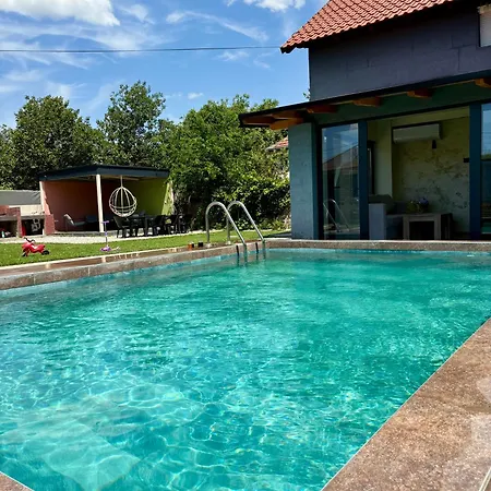 Villa Vikendica Hideaway *